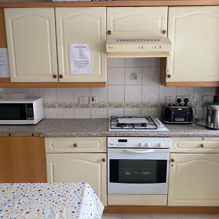Single Room Only For One Adult Саутхолл Экстерьер фото